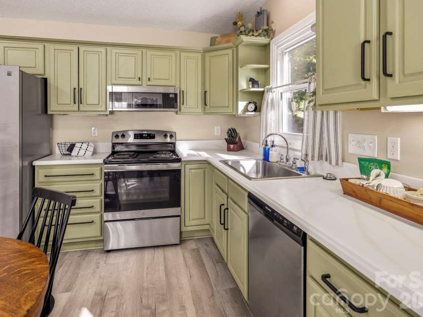 119 Celestial Way, Mill Spring, NC 28756.  MLS# CAR4431566, YatesRealty ID 3209. 