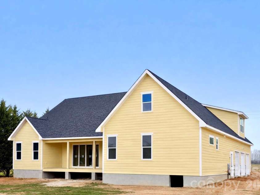 395 New Salem Road, Statesville, NC 28625.  MLS# CAR4337480, YatesRealty ID 3209. 