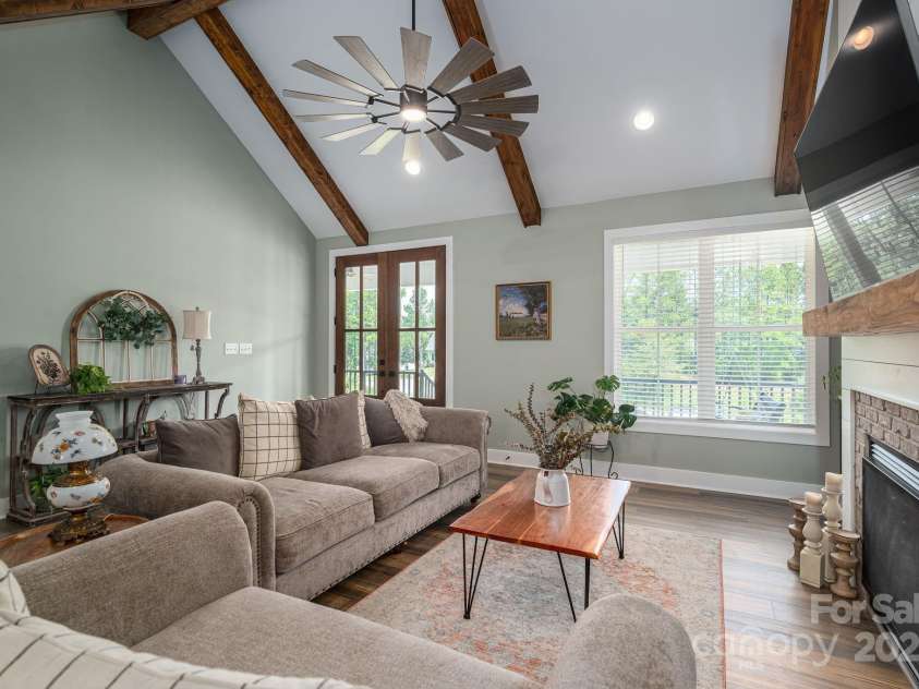 5182 Star Magnolia Court, Clover, SC 29710.  MLS# CAR4286650, YatesRealty ID 32090. 