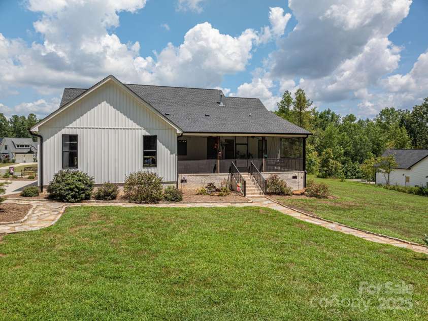 5182 Star Magnolia Court, Clover, SC 29710.  MLS# CAR4286650, YatesRealty ID 32090. 