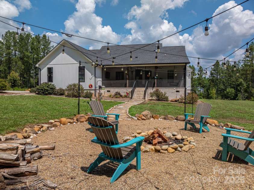 5182 Star Magnolia Court, Clover, SC 29710.  MLS# CAR4286650, YatesRealty ID 32090. 