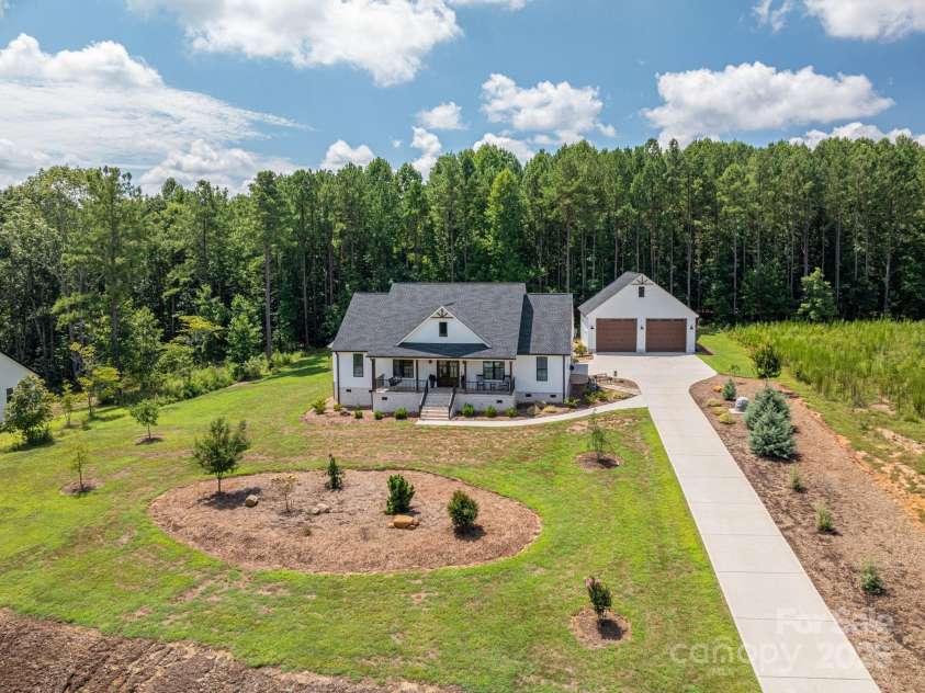 5182 Star Magnolia Court, Clover, SC 29710.  MLS# CAR4286650, YatesRealty ID 32090. 