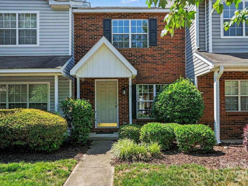 9132 Charminster Court, Charlotte, NC 28269.  MLS# CAR4394963, YatesRealty ID 32090. 