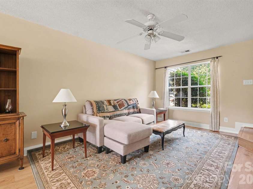9132 Charminster Court, Charlotte, NC 28269.  MLS# CAR4394963, YatesRealty ID 32090. 