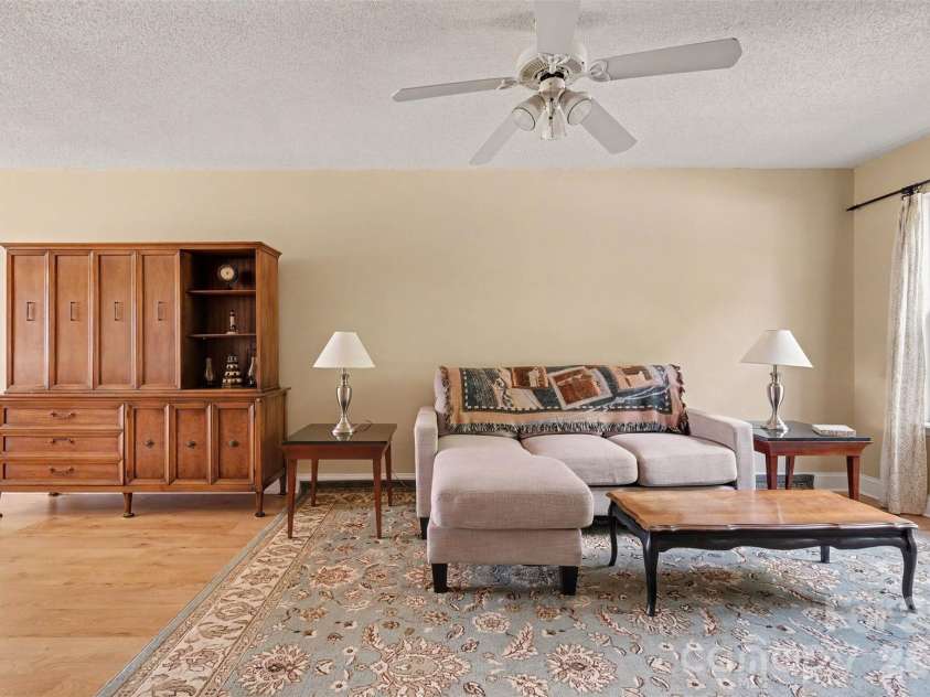 9132 Charminster Court, Charlotte, NC 28269.  MLS# CAR4394963, YatesRealty ID 32090. 