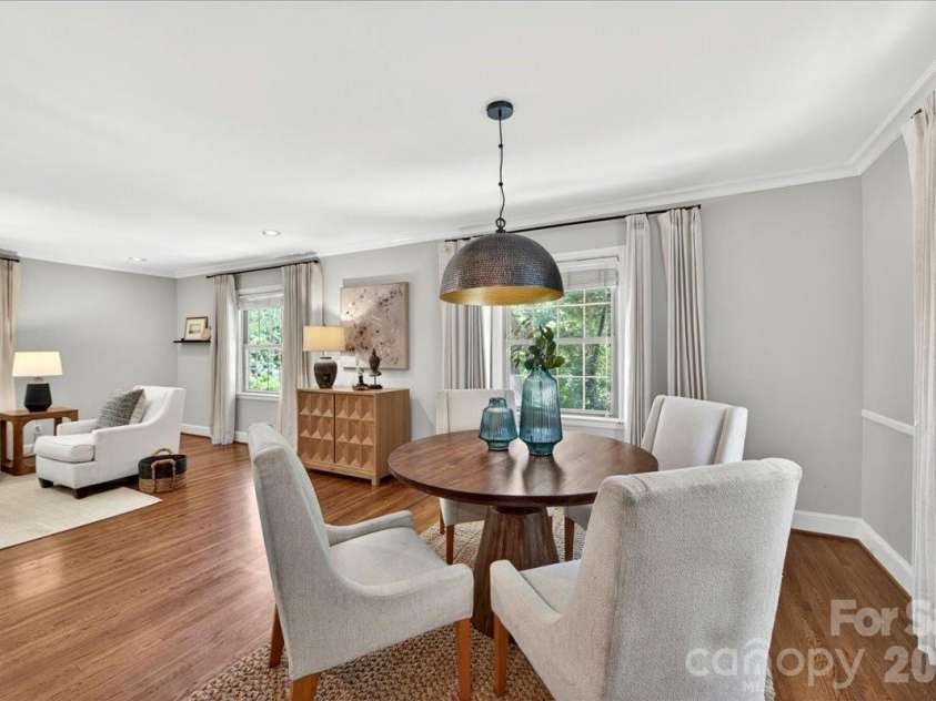 5451 Addison Drive, Charlotte, NC 28211.  MLS# CAR4391782, YatesRealty ID 32091. Dining