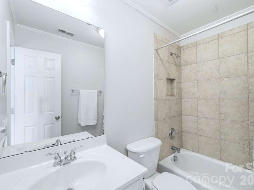16408 Sutters Run Lane, Huntersville, NC 28078.  MLS# CAR4374635, YatesRealty ID 32092. 