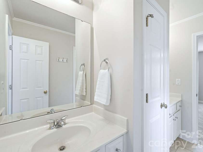 16408 Sutters Run Lane, Huntersville, NC 28078.  MLS# CAR4374635, YatesRealty ID 32092. 