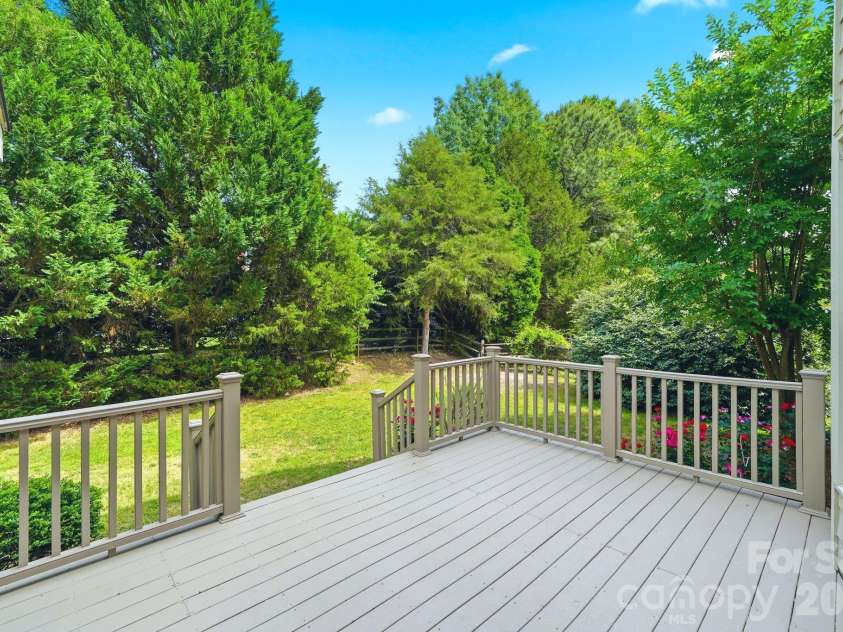 16408 Sutters Run Lane, Huntersville, NC 28078.  MLS# CAR4374635, YatesRealty ID 32092. 