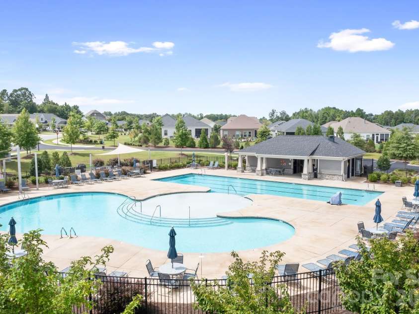 1909 Lotus Lane, Denver, NC 28037.  MLS# CAR4361345, YatesRealty ID 32093. 