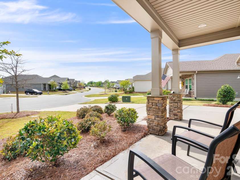 1909 Lotus Lane, Denver, NC 28037.  MLS# CAR4361345, YatesRealty ID 32093. 