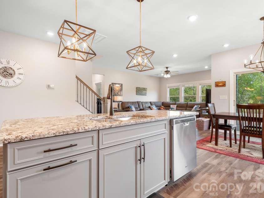 1909 Lotus Lane, Denver, NC 28037.  MLS# CAR4361345, YatesRealty ID 32093. 