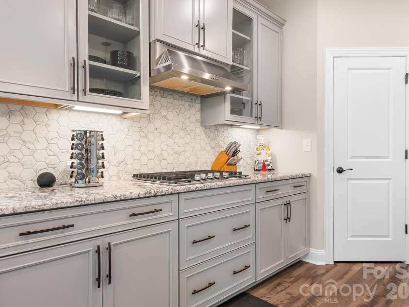 1909 Lotus Lane, Denver, NC 28037.  MLS# CAR4361345, YatesRealty ID 32093. 