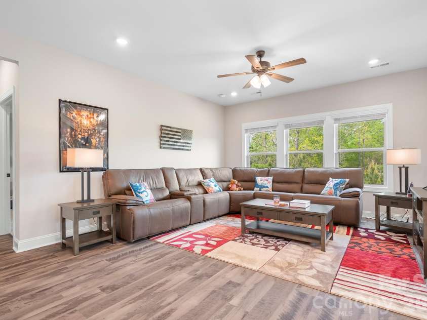 1909 Lotus Lane, Denver, NC 28037.  MLS# CAR4361345, YatesRealty ID 32093. 