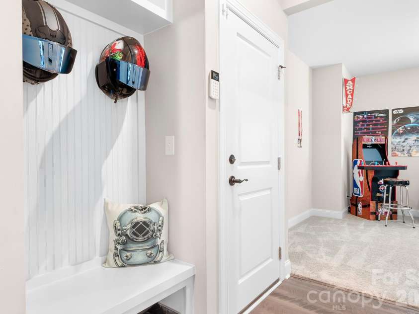 1909 Lotus Lane, Denver, NC 28037.  MLS# CAR4361345, YatesRealty ID 32093. 