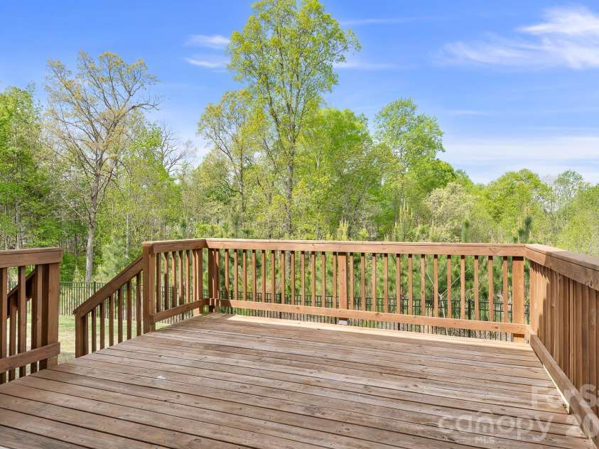 1909 Lotus Lane, Denver, NC 28037.  MLS# CAR4361345, YatesRealty ID 32093. 