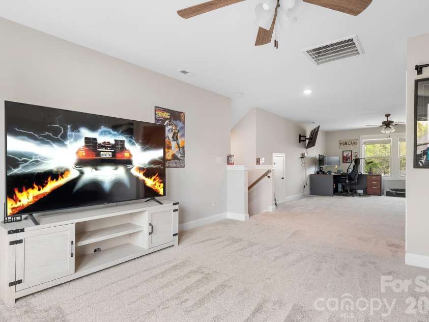 1909 Lotus Lane, Denver, NC 28037.  MLS# CAR4361345, YatesRealty ID 32093. 