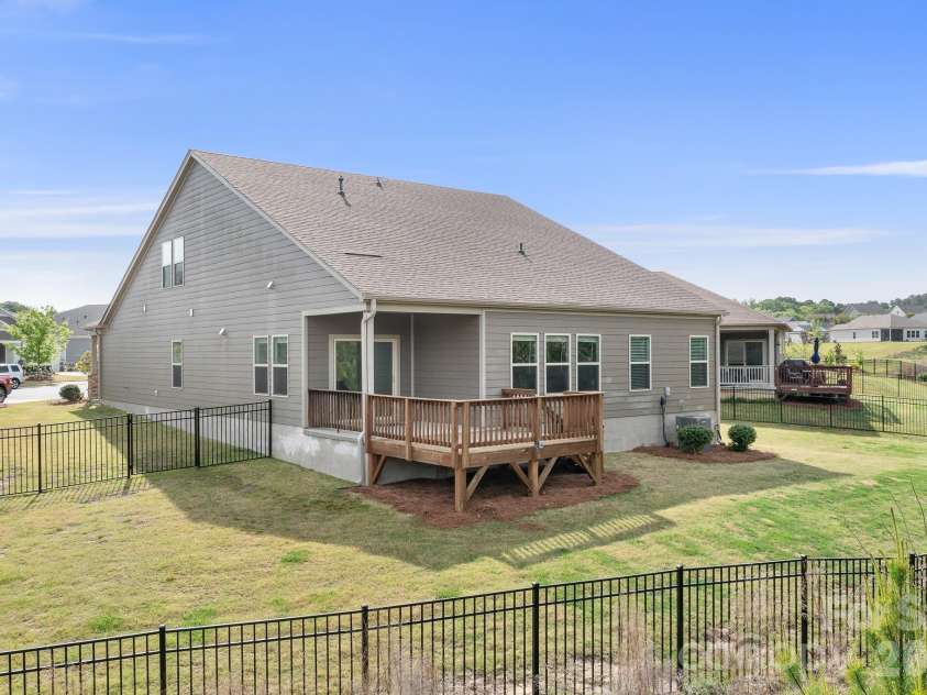 1909 Lotus Lane, Denver, NC 28037.  MLS# CAR4361345, YatesRealty ID 32093. 