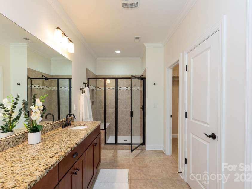 5002 Looking Glass Trail, Denver, NC 28037.  MLS# CAR4309059, YatesRealty ID 32093. 