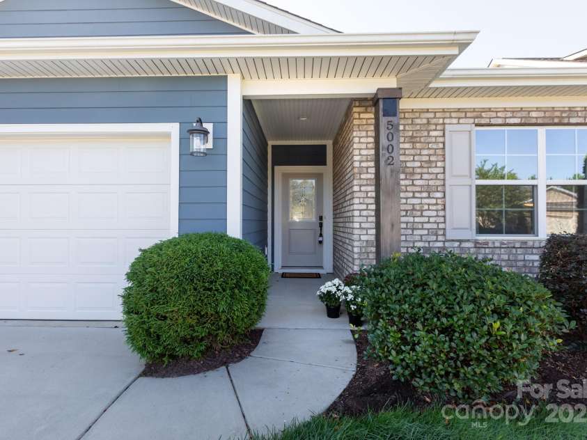 5002 Looking Glass Trail, Denver, NC 28037.  MLS# CAR4309059, YatesRealty ID 32093. 