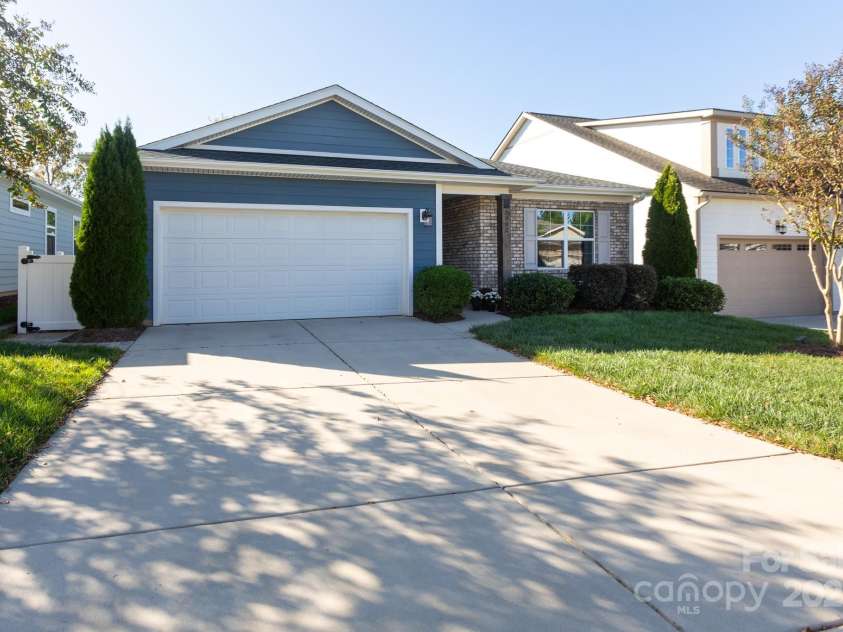 5002 Looking Glass Trail, Denver, NC 28037.  MLS# CAR4309059, YatesRealty ID 32093. 