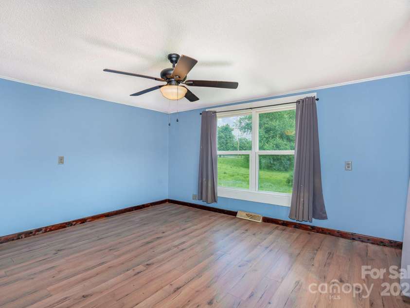 439 Neisler Road, Concord, NC 28025.  MLS# CAR4271277, YatesRealty ID 32095. 