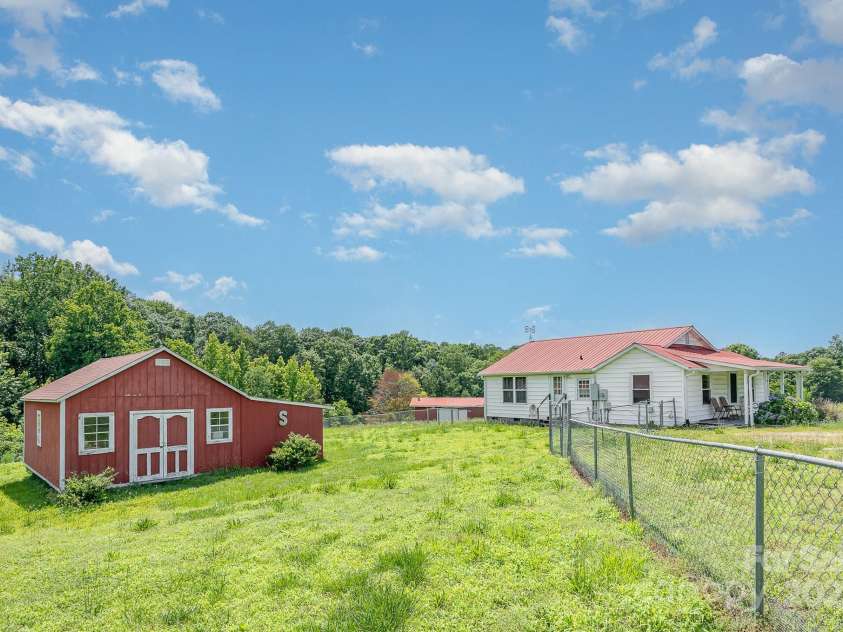 439 Neisler Road, Concord, NC 28025.  MLS# CAR4271277, YatesRealty ID 32095. 