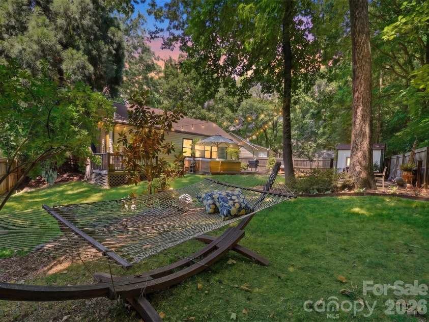 4431 Garris Road, Charlotte, NC 28209.  MLS# CAR4391695, YatesRealty ID 32095. 
