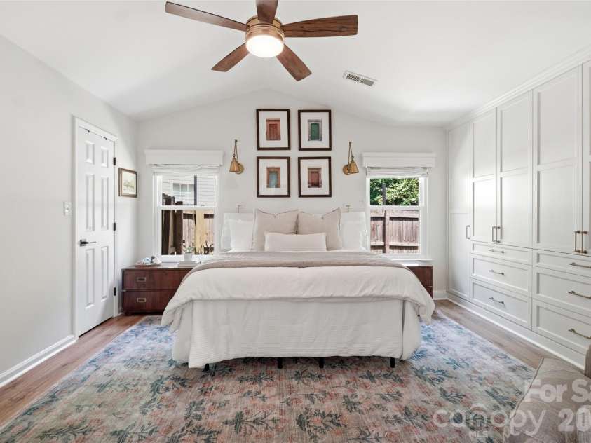 4431 Garris Road, Charlotte, NC 28209.  MLS# CAR4391695, YatesRealty ID 32095. 