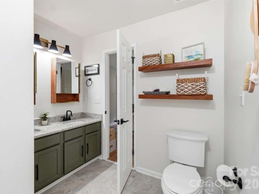 4431 Garris Road, Charlotte, NC 28209.  MLS# CAR4391695, YatesRealty ID 32095. 