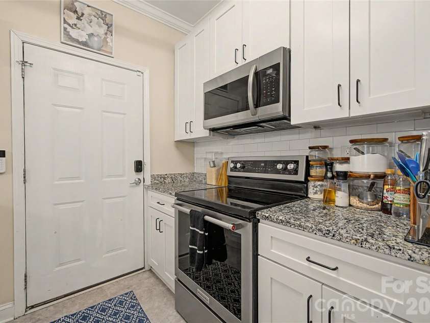 309 James Street, Gastonia, NC 28052.  MLS# CAR4395558, YatesRealty ID 32096. 