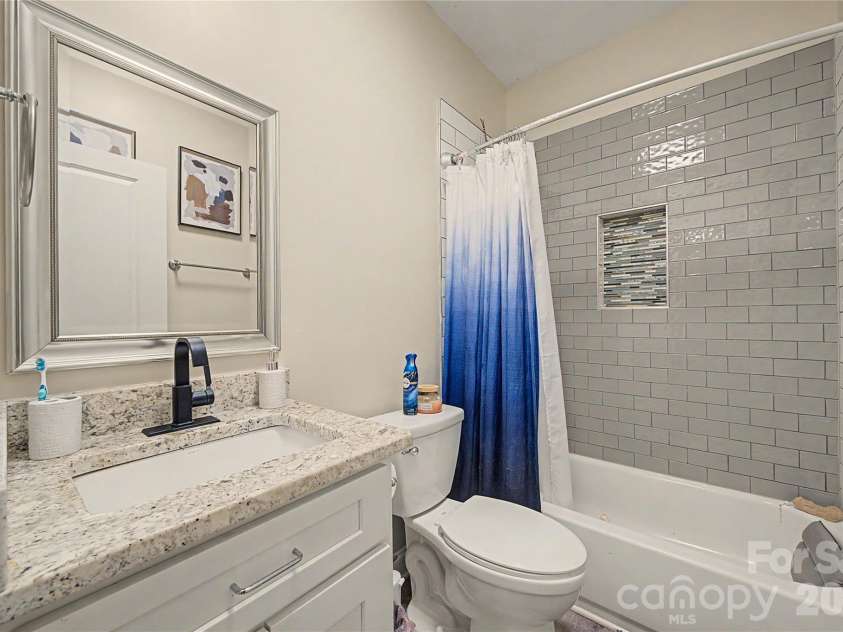 309 James Street, Gastonia, NC 28052.  MLS# CAR4395558, YatesRealty ID 32096. Hall Bath