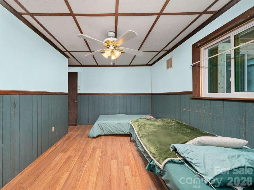 552 Fork Road, Burnsville, NC 28714.  MLS# CAR4395564, YatesRealty ID 32097. 
