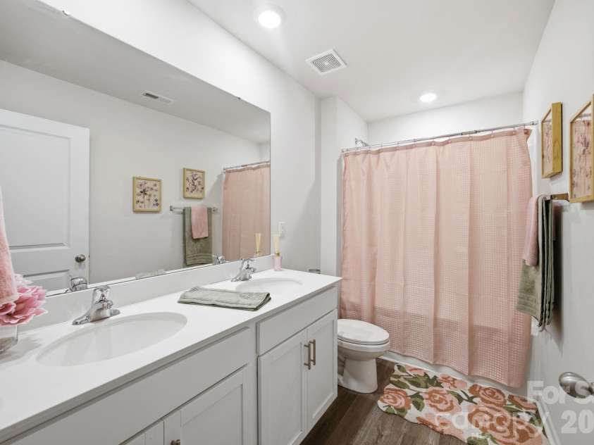 2307 Meadow Stream Drive, Sherrills Ford, NC 28673.  MLS# CAR4389090, YatesRealty ID 32098. 