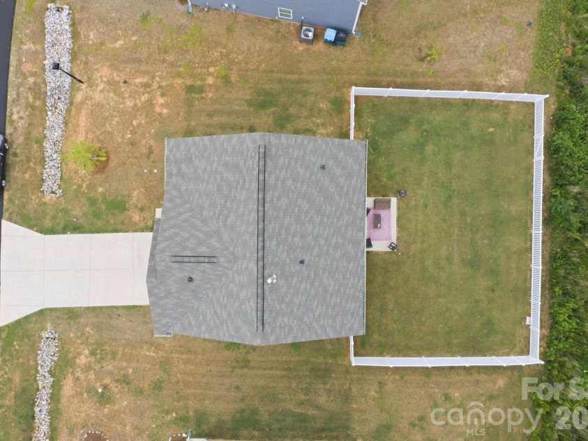 2307 Meadow Stream Drive, Sherrills Ford, NC 28673.  MLS# CAR4389090, YatesRealty ID 32098. 