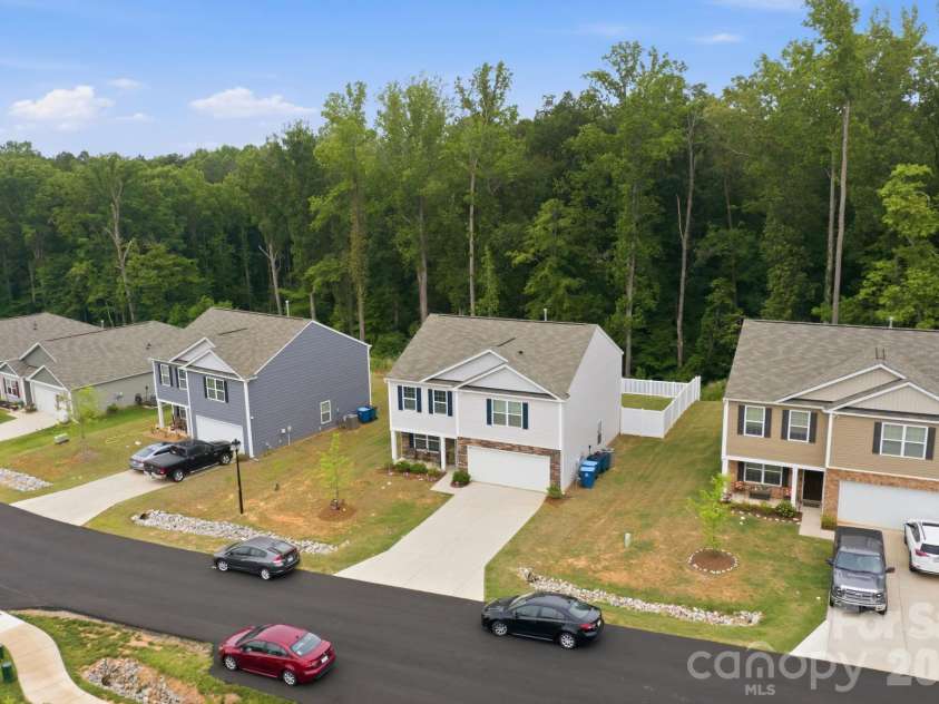 2307 Meadow Stream Drive, Sherrills Ford, NC 28673.  MLS# CAR4389090, YatesRealty ID 32098. 