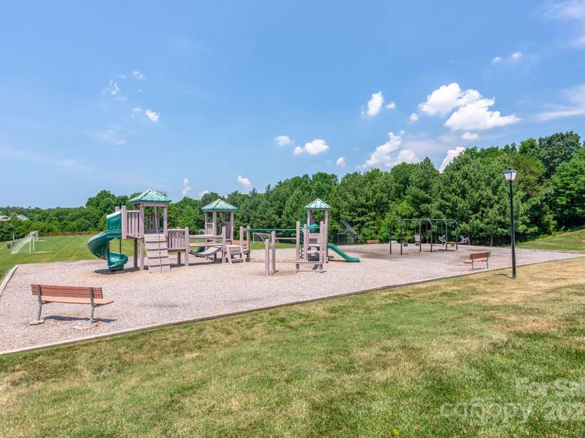 14138 Timbergreen Drive, Huntersville, NC 28078.  MLS# CAR4277542, YatesRealty ID 32099. Amenities