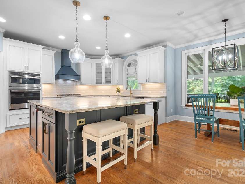 14138 Timbergreen Drive, Huntersville, NC 28078.  MLS# CAR4277542, YatesRealty ID 32099. Eat in Kitchen