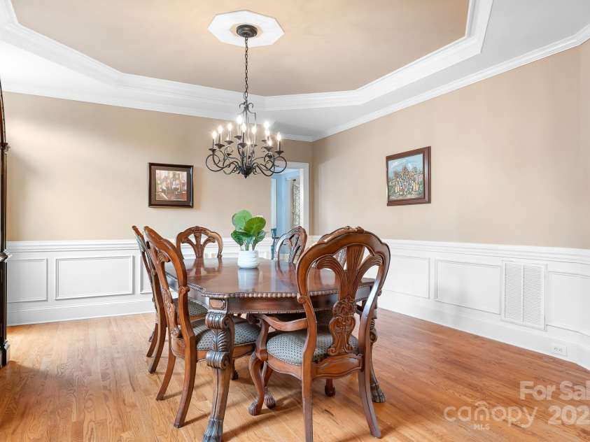 14138 Timbergreen Drive, Huntersville, NC 28078.  MLS# CAR4277542, YatesRealty ID 32099. Formal dining room