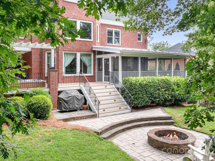 14138 Timbergreen Drive, Huntersville, NC 28078.  MLS# CAR4277542, YatesRealty ID 32099. Outdoor entertaining with screened porch and firepit