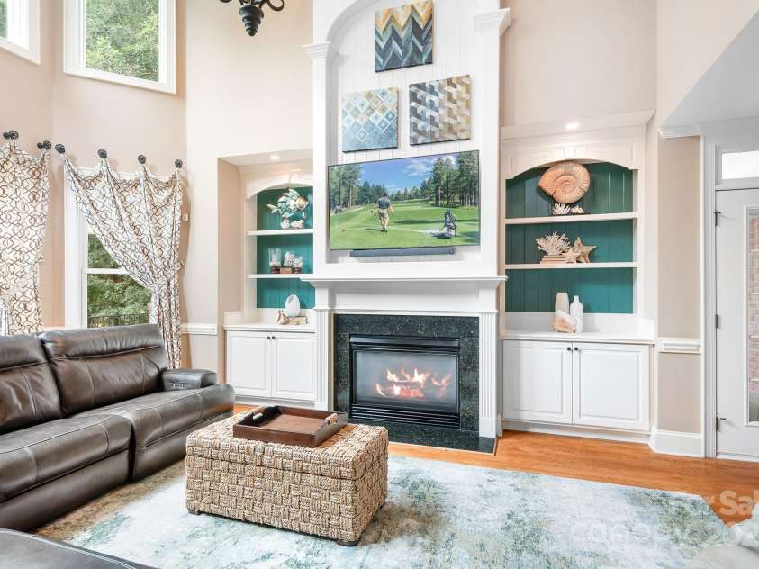 14138 Timbergreen Drive, Huntersville, NC 28078.  MLS# CAR4277542, YatesRealty ID 32099. Two story great room