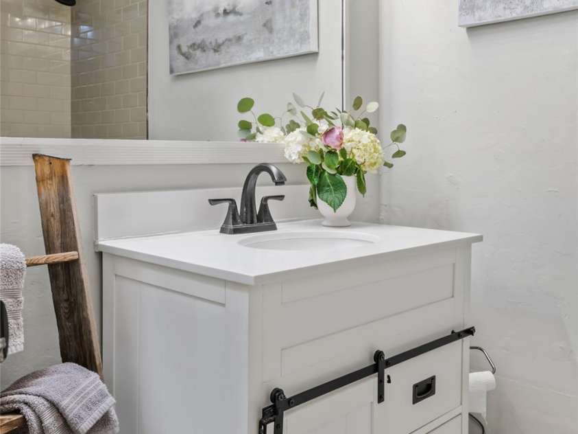 10 Muirfield Drive, Arden, NC 28704.  MLS# CAR4186604, YatesRealty ID 321. 