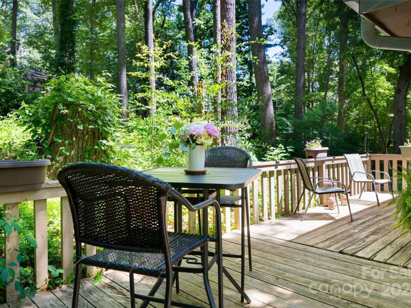 10 Muirfield Drive, Arden, NC 28704.  MLS# CAR4186604, YatesRealty ID 321. 