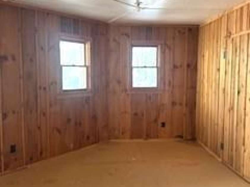 667 Pinewood Knoll Drive, Hendersonville, NC 28739.  MLS# CAR4319035, YatesRealty ID 321. 