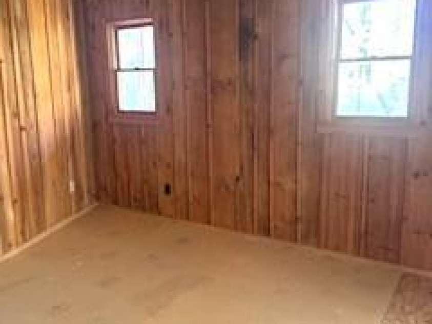 667 Pinewood Knoll Drive, Hendersonville, NC 28739.  MLS# CAR4319035, YatesRealty ID 321. 