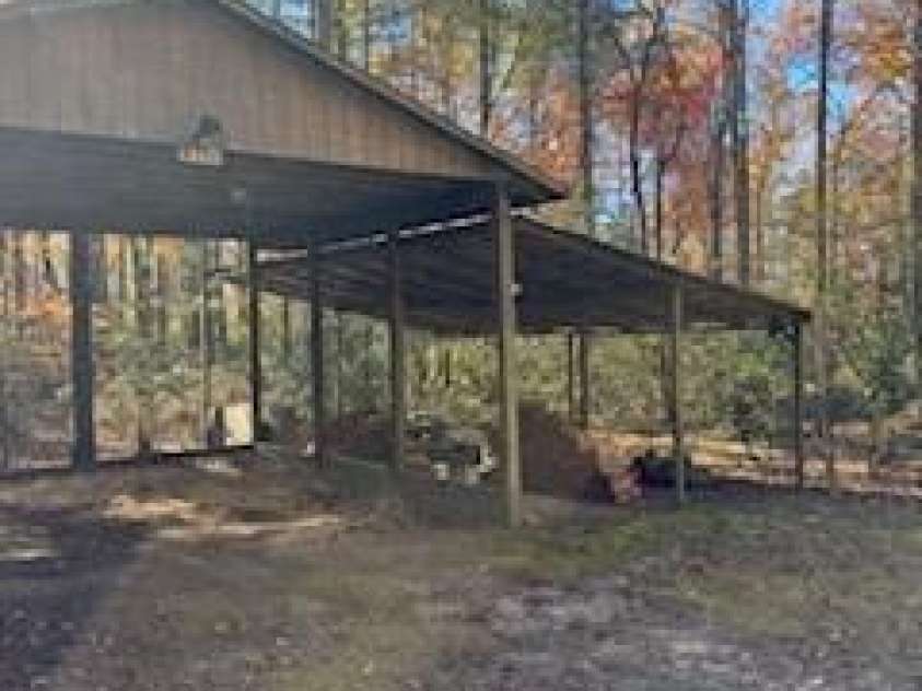 667 Pinewood Knoll Drive, Hendersonville, NC 28739.  MLS# CAR4319035, YatesRealty ID 321. 