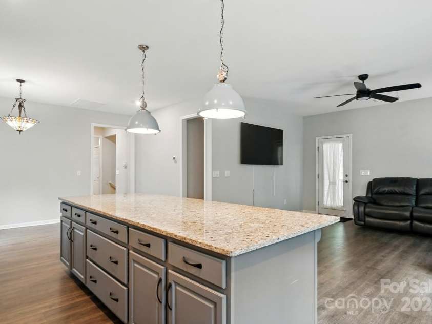 25622 Seagull Drive, Lancaster, SC 29720.  MLS# CAR4197306, YatesRealty ID 3210. Kitchen