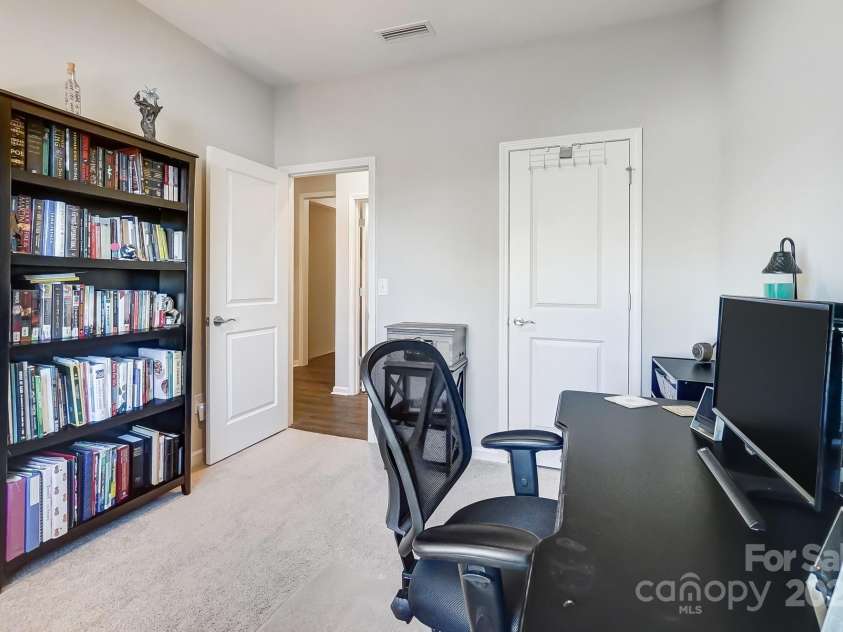 25622 Seagull Drive, Lancaster, SC 29720.  MLS# CAR4197306, YatesRealty ID 3210. Office/3rd bedrm