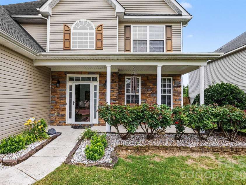 652 Winding Branch Road, Rock Hill, SC 29732.  MLS# CAR4394771, YatesRealty ID 32100. 