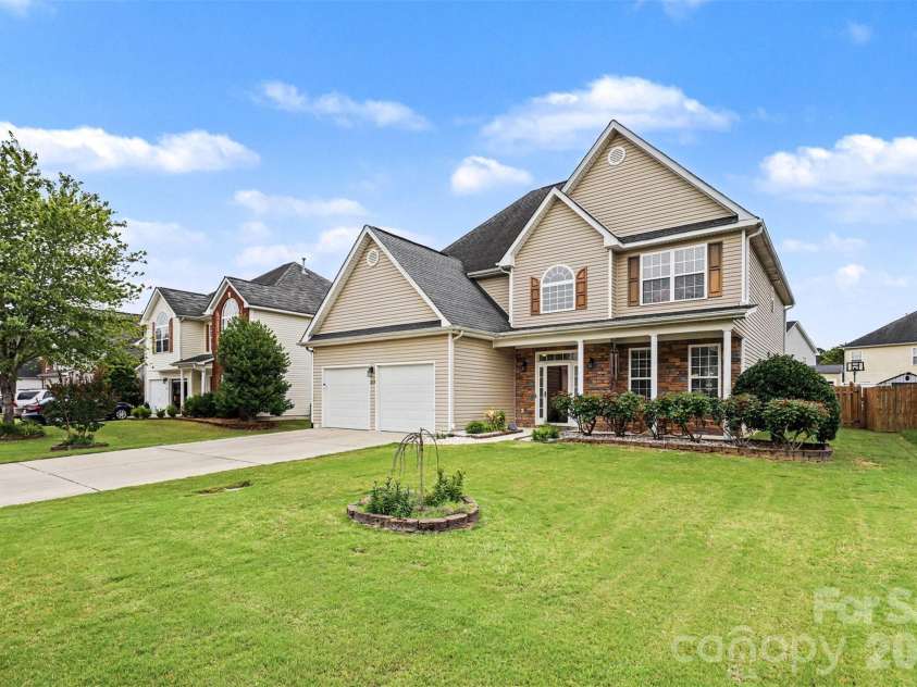 652 Winding Branch Road, Rock Hill, SC 29732.  MLS# CAR4394771, YatesRealty ID 32100. 